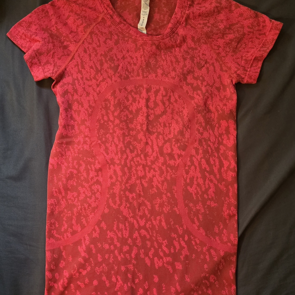 Red Patterned Short Sleeve Top